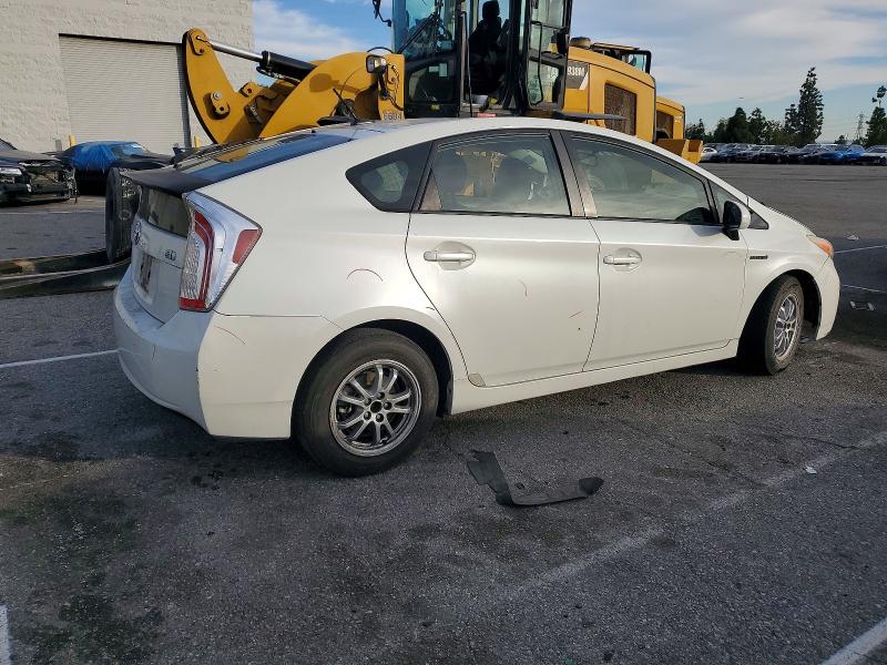Photo 3 from auction – 2013 TOYOTA PRIUS with VIN JTDKN3DU2D1640137