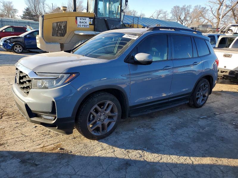 HONDA PASSPORT 2022 with VIN 5FNYF7H55NB003785 - Photo from auction