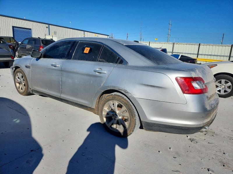Photo 2 from auction – 2010 FORD TAURUS SEL with VIN 1FAHP2EW8AG145535