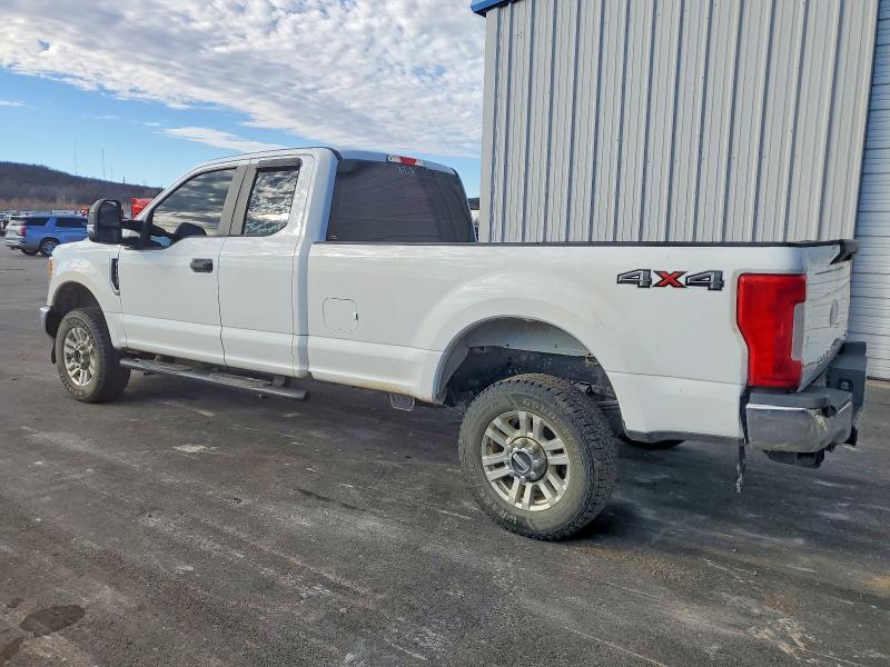Foto 2 de la subasta – 2017 FORD F250 con VIN 1FT7X2B61HEC89847