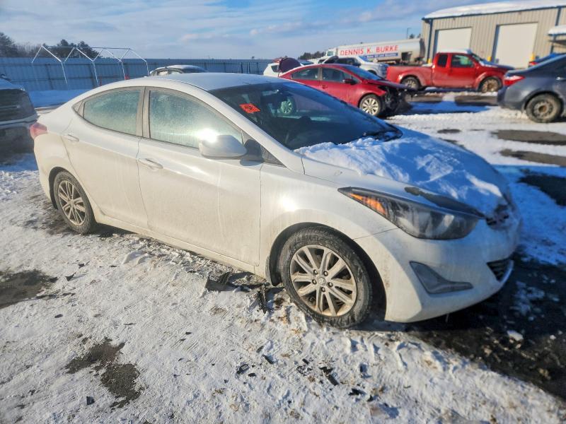 Photo 4 from auction – 2016 HYUNDAI ELANTRA with VIN 5NPDH4AE4GH788502