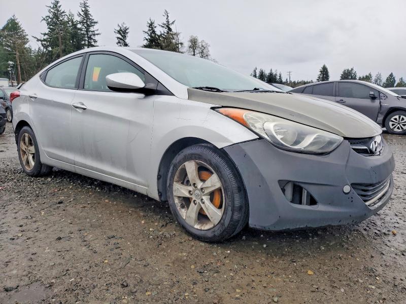 Photo 4 from auction – 2011 HYUNDAI ELANTRA with VIN KMHDH4AE9BU155696