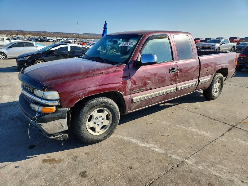 CHEVROLET SILVERADO 2000 with VIN 2GCEC19T4Y1387748 - Photo from auction