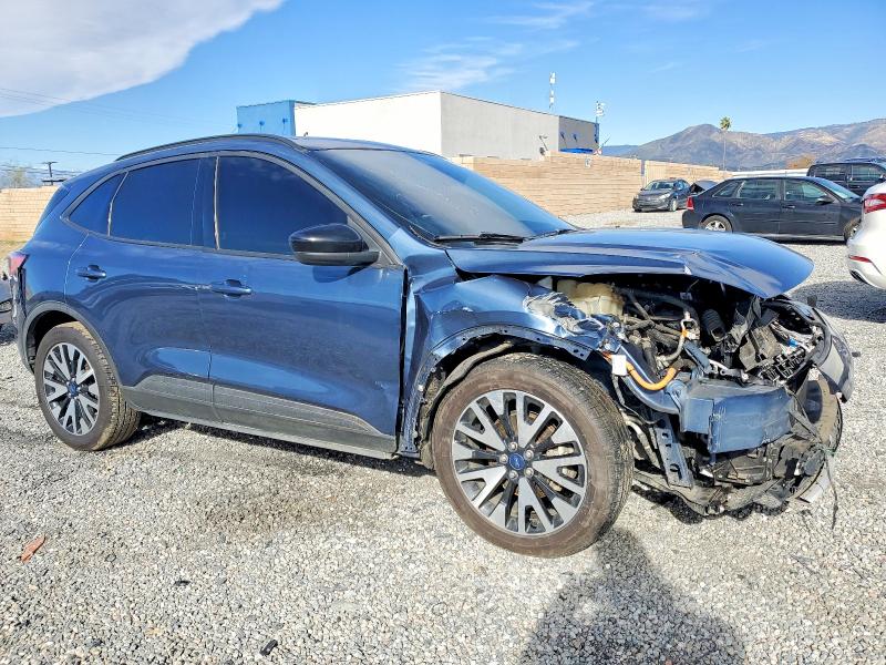 Photo 4 from auction – 2020 FORD ESCAPE SE with VIN 1FMCU0BZ2LUC00447