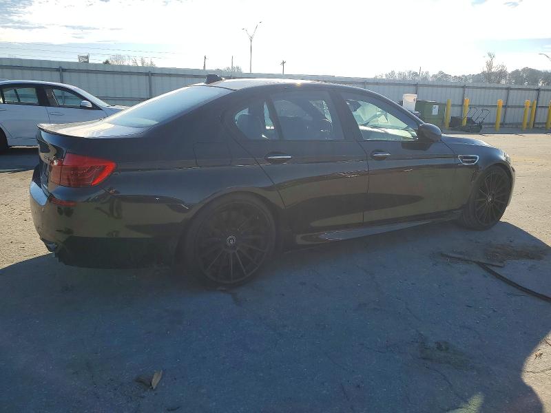 Photo 3 from auction – 2016 BMW M5 with VIN WBSFV9C56GD595844
