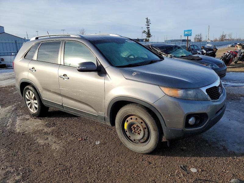 Photo 4 from auction – 2011 KIA SORENTO EX with VIN 5XYKUDA19BG029103