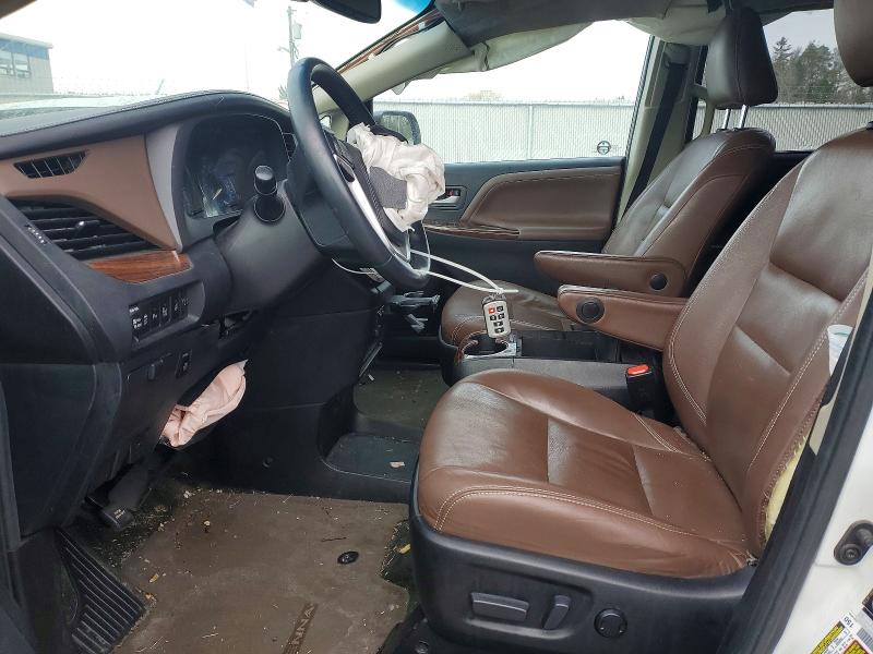 Photo 7 from auction – 2016 TOYOTA SIENNA XLE with VIN 5TDDK3DC7GS145268