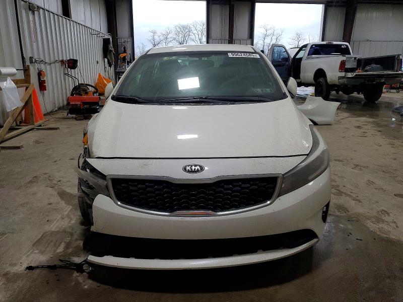 Photo 5 from auction – 2017 KIA FORTE LX with VIN 3KPFK4A70HE069250