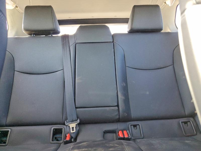 Photo 10 from auction – 2022 TOYOTA COROLLA CROSS with VIN 7MUDAAAG4NV011657