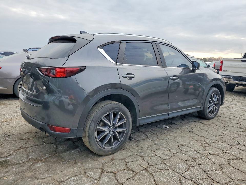 Photo 3 from auction – 2018 MAZDA CX-5 TOURI with VIN JM3KFACM4J0332219