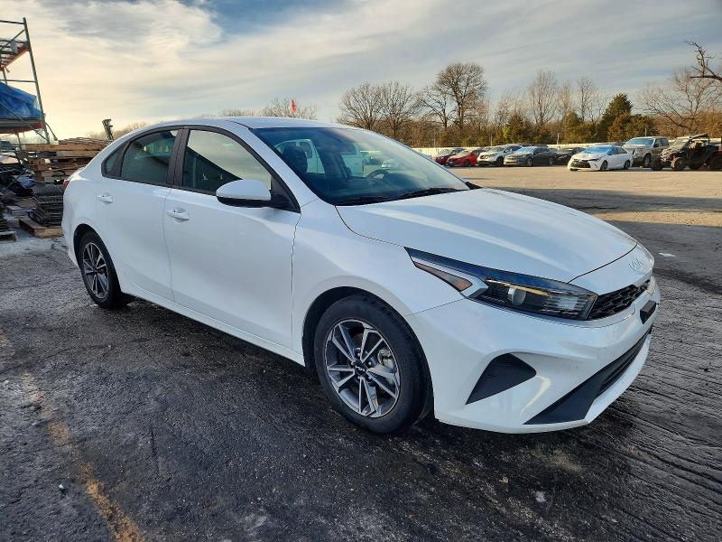 Photo 4 from auction – 2023 KIA FORTE LX with VIN 3KPF24AD0PE505972