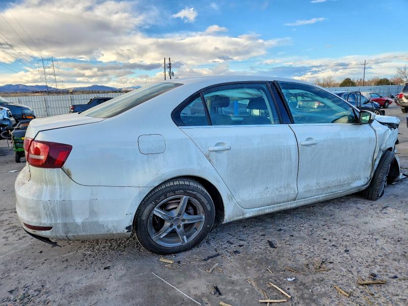 Photo 3 from auction – 2017 VOLKSWAGEN JETTA S with VIN 3VW2B7AJ3HM375860
