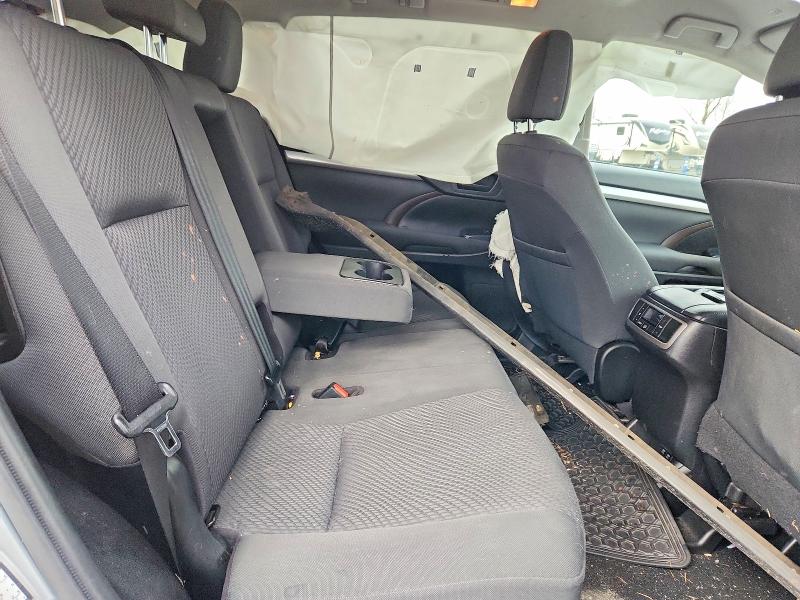 Photo 10 from auction – 2019 TOYOTA HIGHLANDER with VIN 5TDZZRFH0KS308302