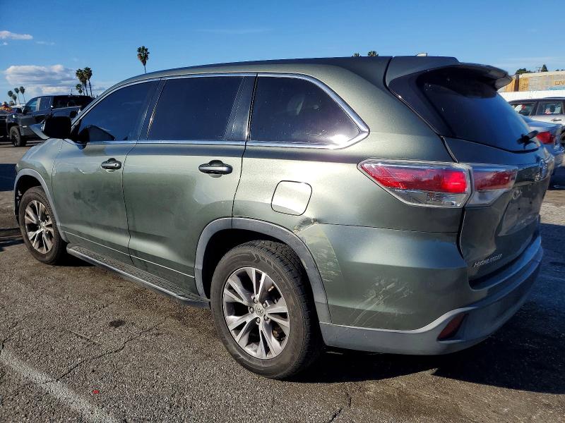 Photo 2 from auction – 2015 TOYOTA HIGHLANDER with VIN 5TDZKRFH7FS077439