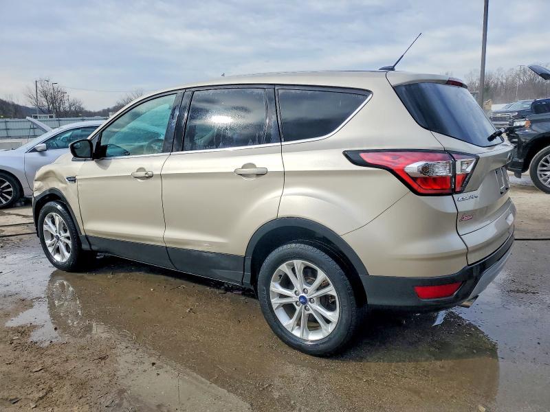 Photo 2 from auction – 2017 FORD ESCAPE SE with VIN 1FMCU0GD6HUE90602