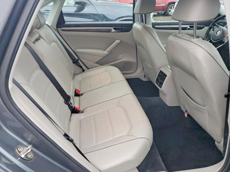 Photo 10 from auction – 2018 VOLKSWAGEN PASSAT SE with VIN 1VWBA7A33JC049214