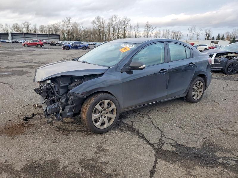 MAZDA 3 I 2013 with VIN JM1BL1UP9D1784756 - Photo from auction
