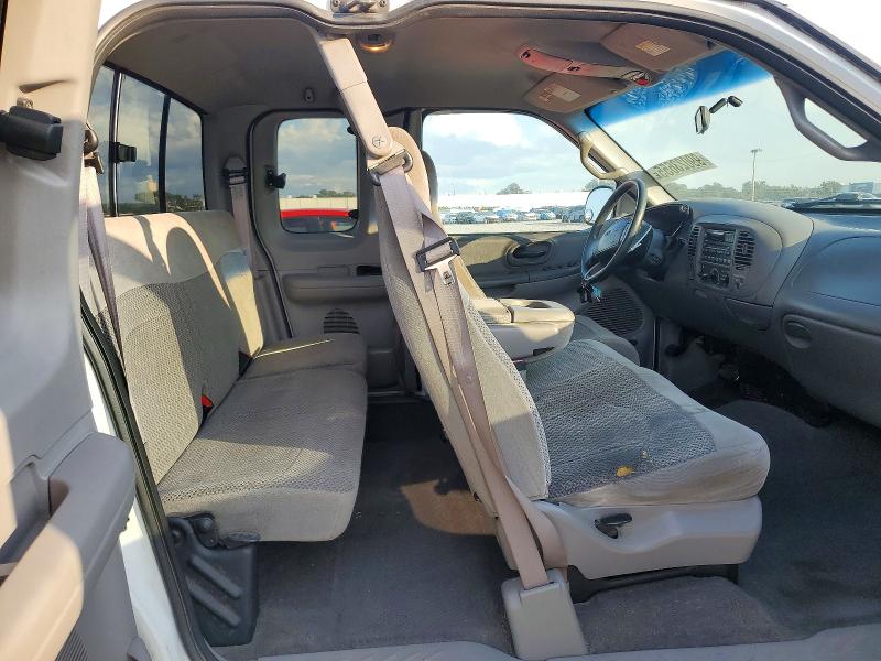 Photo 10 from auction – 2000 FORD F150 with VIN 1FTRX18LXYNB06221