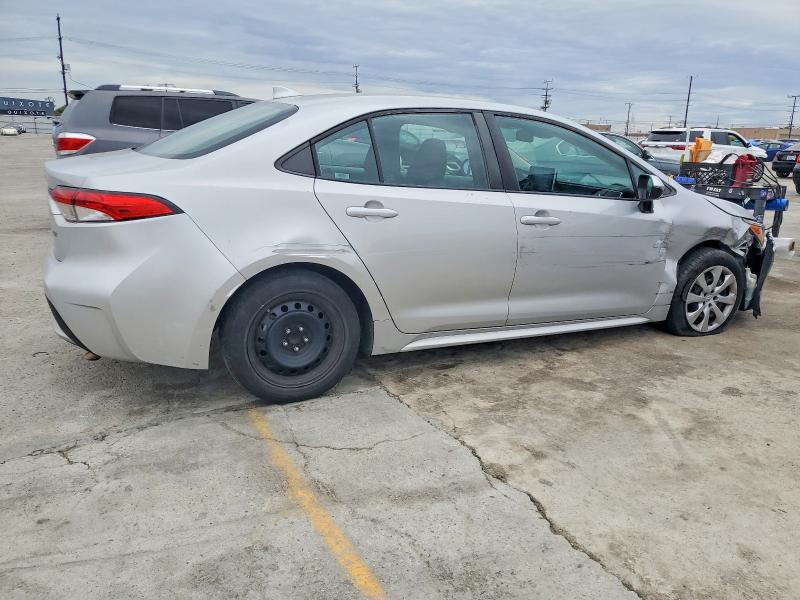 Photo 3 from auction – 2020 TOYOTA COROLLA LE with VIN 5YFEPRAE5LP121469