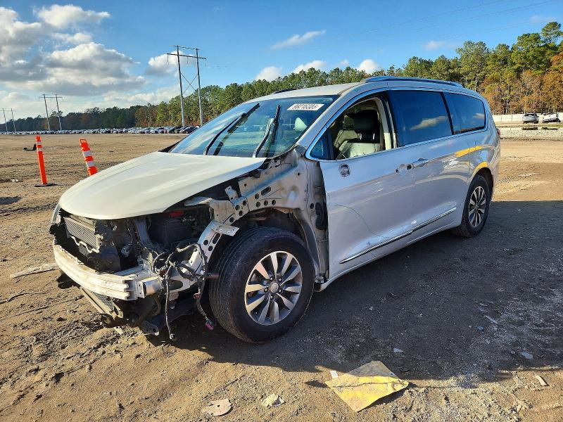 CHRYSLER PACIFICA 2020 with VIN 2C4RC1EGXLR277355 - Photo from auction