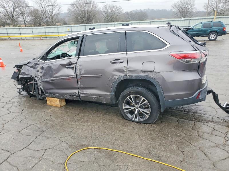 Photo 2 from auction – 2016 TOYOTA HIGHLANDER with VIN 5TDJKRFH2GS506114