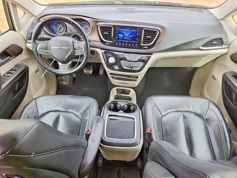 Photo 8 from auction – 2017 CHRYSLER PACIFICA T with VIN 2C4RC1EG0HR519268