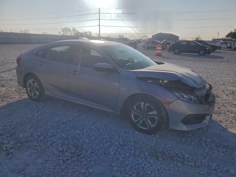 Photo 4 from auction – 2018 HONDA CIVIC LX with VIN 2HGFC2F59JH506182