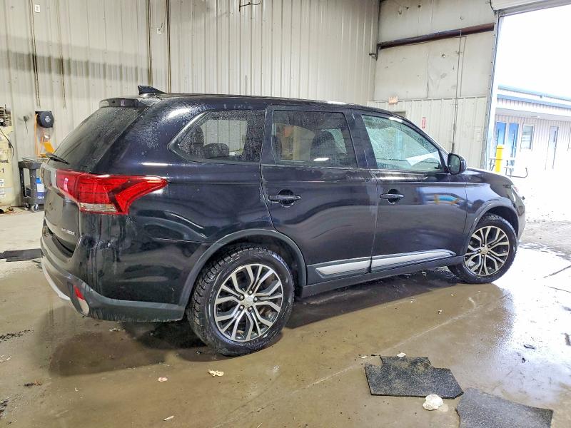 Photo 3 from auction – 2017 MITSUBISHI OUTLANDER with VIN JA4AZ2A33HZ000963