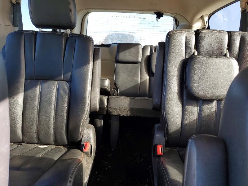 Photo 10 from auction – 2013 CHRYSLER TOWN & COU with VIN 2C4RC1BG5DR631689