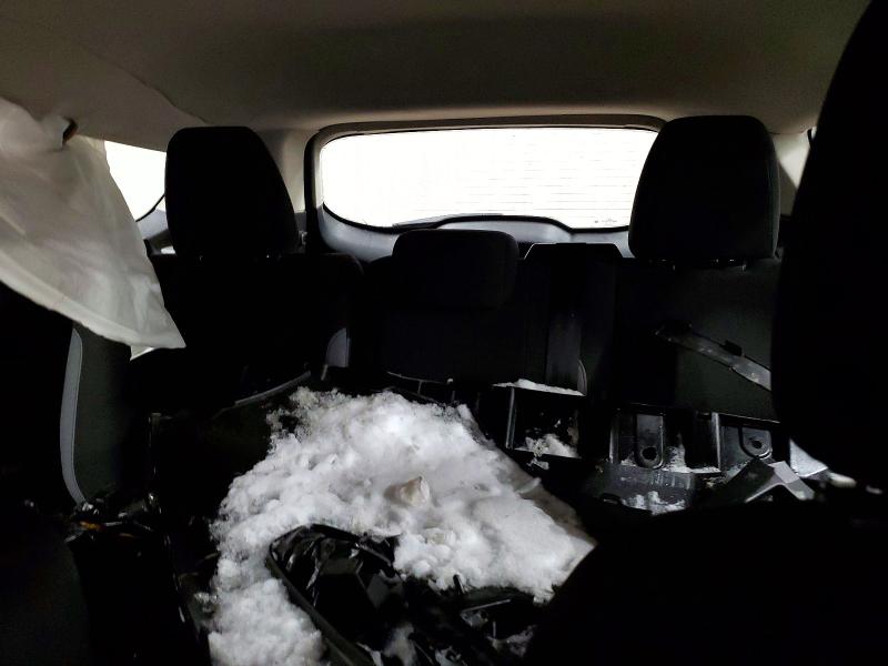 Photo 10 from auction – 2013 FORD ESCAPE with VIN 1FMCU0F73DUB94121