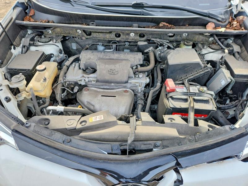 Photo 12 from auction – 2018 TOYOTA RAV4 SE with VIN JTMJFREV2JJ223843