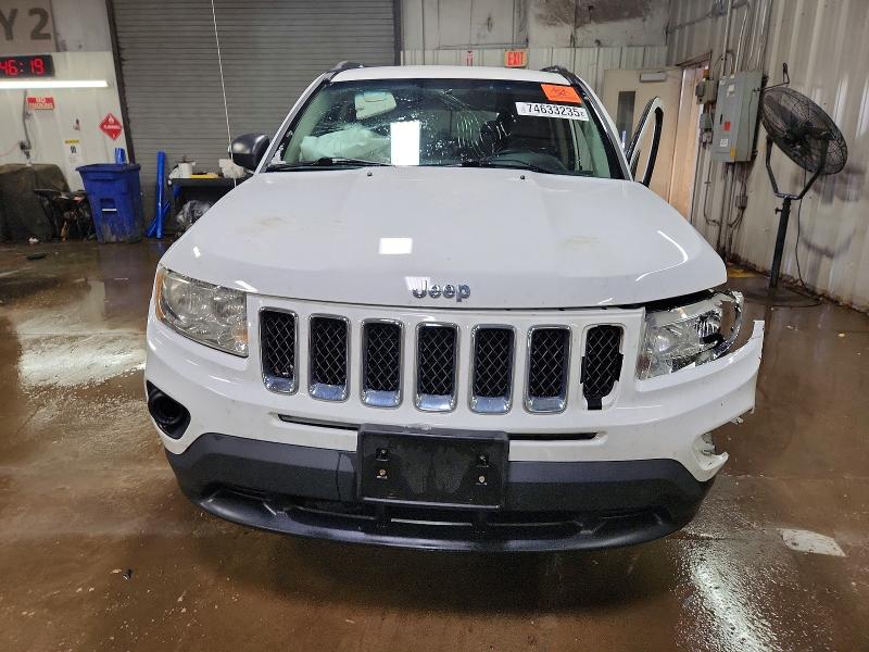 Photo 5 from auction – 2013 JEEP COMPASS LI with VIN 1C4NJDCBXDD101388