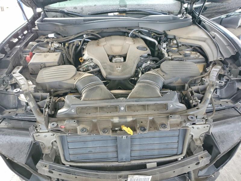 Photo 11 from auction – 2018 MASERATI LEVANTE with VIN ZN661XUA3JX301288
