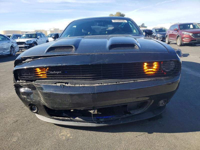 Photo 5 from auction – 2019 DODGE CHALLENGER with VIN 2C3CDZAG6KH735215