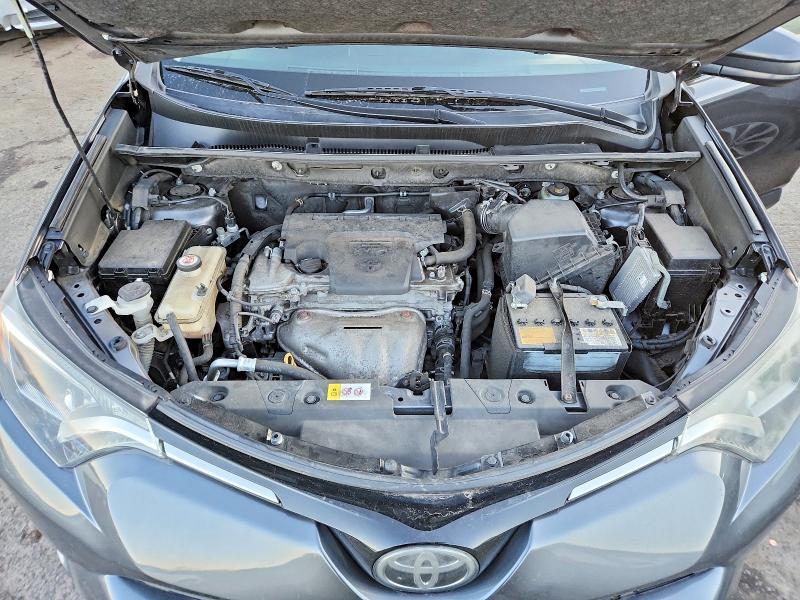 Photo 12 from auction – 2017 TOYOTA RAV4 LE with VIN JTMBFREV2HD201421