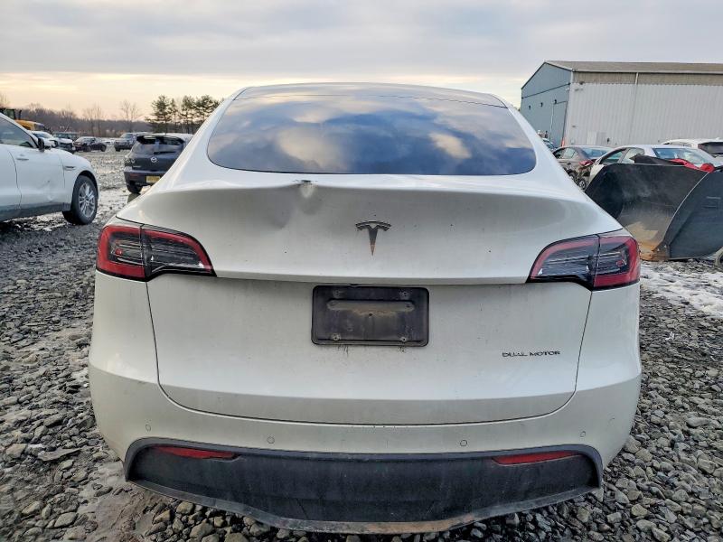 Photo 6 from auction – 2022 TESLA MODEL Y with VIN 7SAYGDEE8NF308376