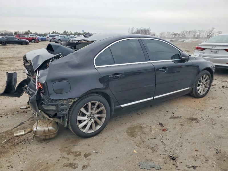 Photo 3 from auction – 2015 VOLVO S80 PLATIN with VIN YV140MAM4F1188402