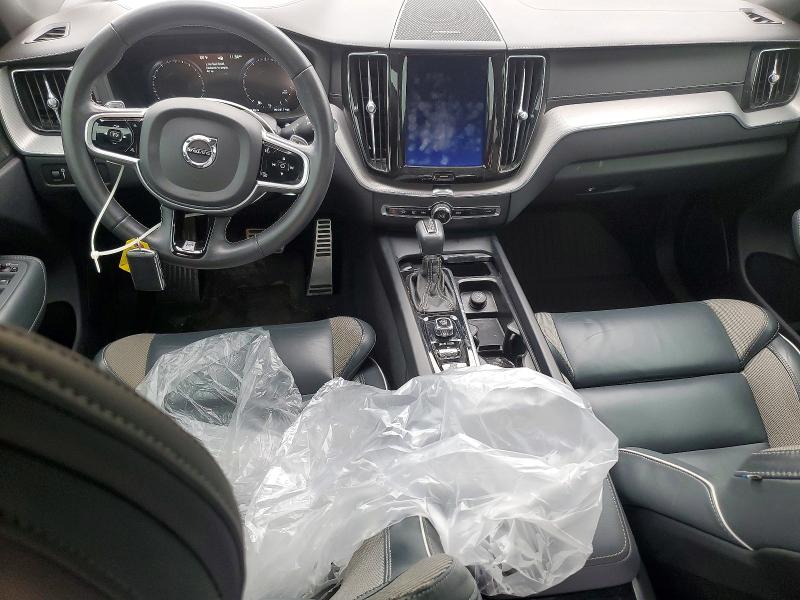 Photo 8 from auction – 2020 VOLVO XC60 with VIN YV4102DM7L1508085