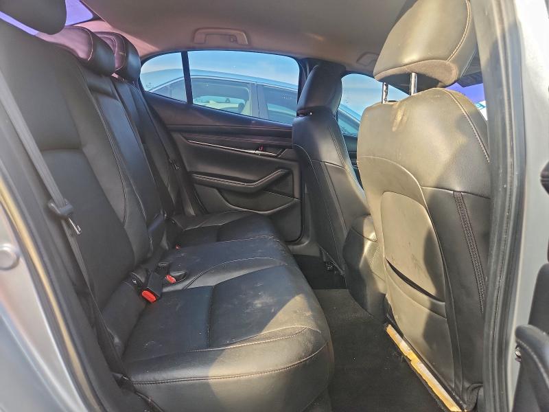 Photo 10 from auction – 2019 MAZDA 3 with VIN 3MZBPAAL9KM110271