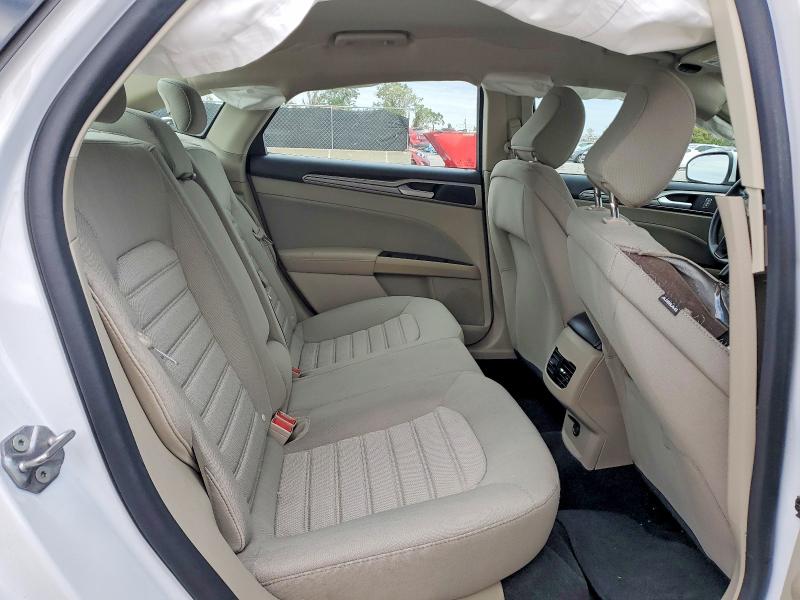 Photo 10 from auction – 2020 FORD FUSION SE with VIN 3FA6P0LU3LR263274