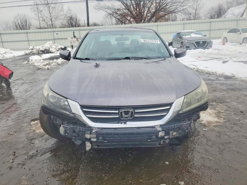 Photo 5 from auction – 2015 HONDA ACCORD LX with VIN 1HGCR2F32FA007407