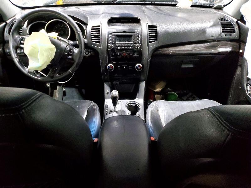 Photo 8 from auction – 2011 KIA SORENTO EX with VIN 5XYKUDA27BG056079