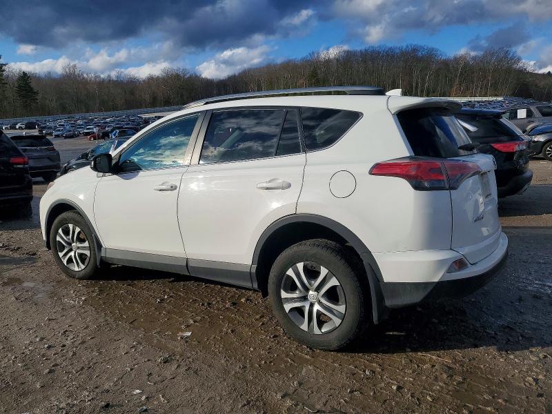 Photo 2 from auction – 2018 TOYOTA RAV4 with VIN 2T3BFREV8JW851699