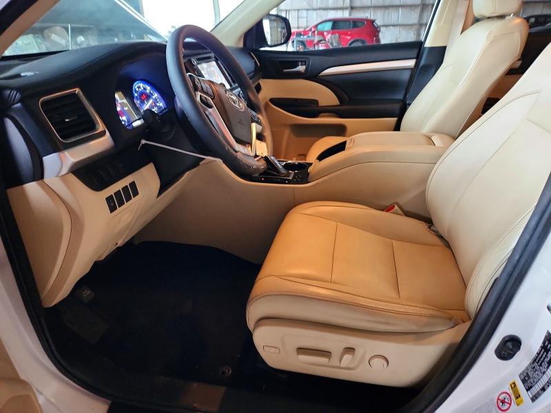 Photo 7 from auction – 2015 TOYOTA HIGHLANDER with VIN 5TDKKRFHXFS086508