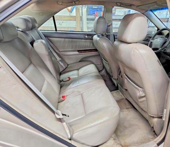 Photo 10 from auction – 2005 TOYOTA CAMRY with VIN 4T1BF30K25U088541