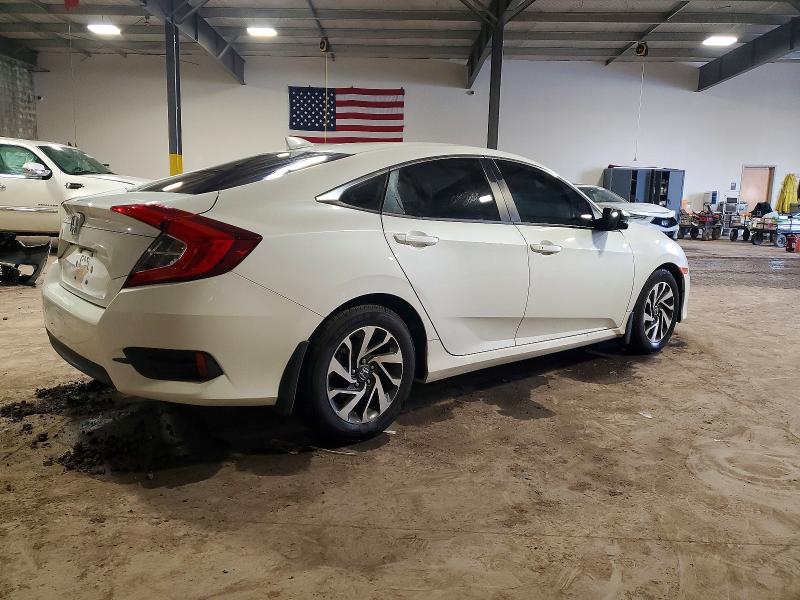 Photo 3 from auction – 2017 HONDA CIVIC EX with VIN 2HGFC2F7XHH574499