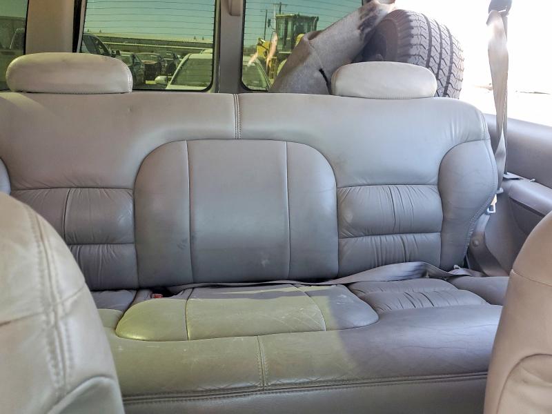 Photo 10 from auction – 1996 GMC YUKON with VIN 3GKEK18R2TG504496