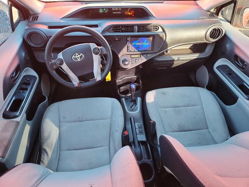 Photo 8 from auction – 2012 TOYOTA PRIUS C with VIN JTDKDTB36C1007264