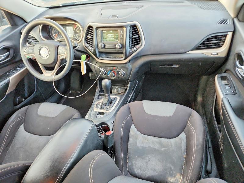 Photo 8 from auction – 2018 JEEP CHEROKEE L with VIN 1C4PJLCB3JD537577