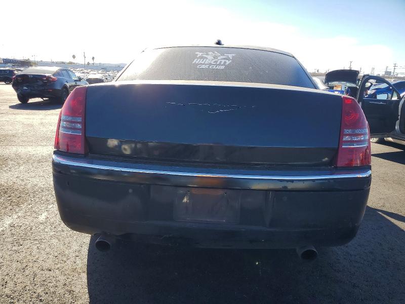 Photo 6 from auction – 2005 CHRYSLER 300C with VIN 2C3AA63H15H667740